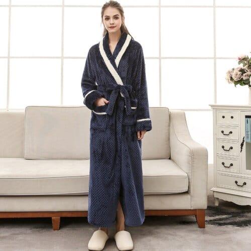 Ciepły Szlafrok Z Białym Wstawkami