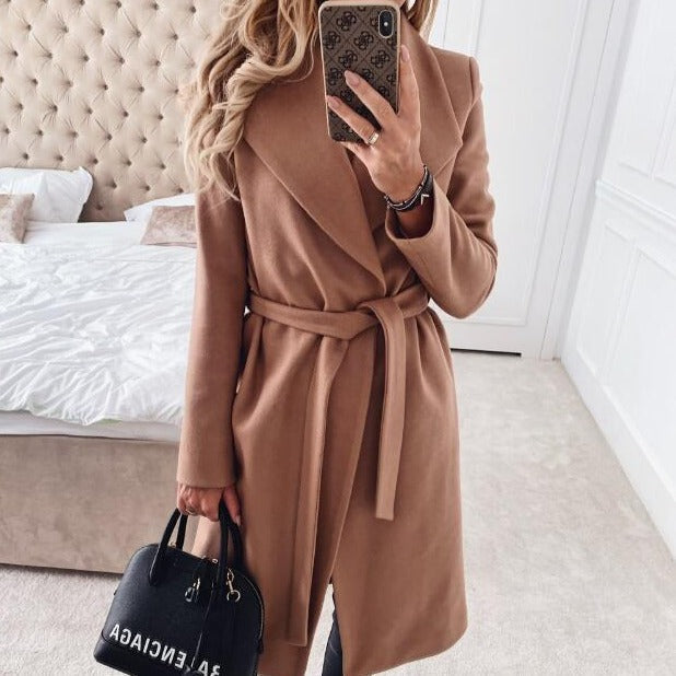 Prosty Płaszcz Wiązany W Pasie