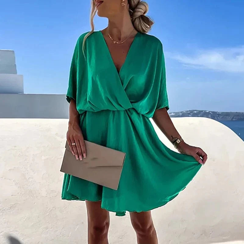 Elegancka Sukienka Z Dekoltem
