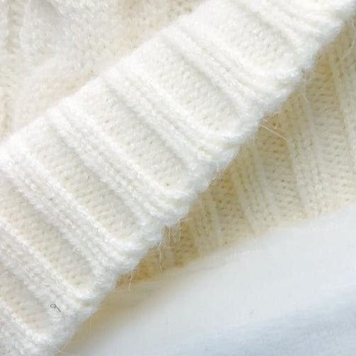 Sweter Ze Splotem Z Przodu