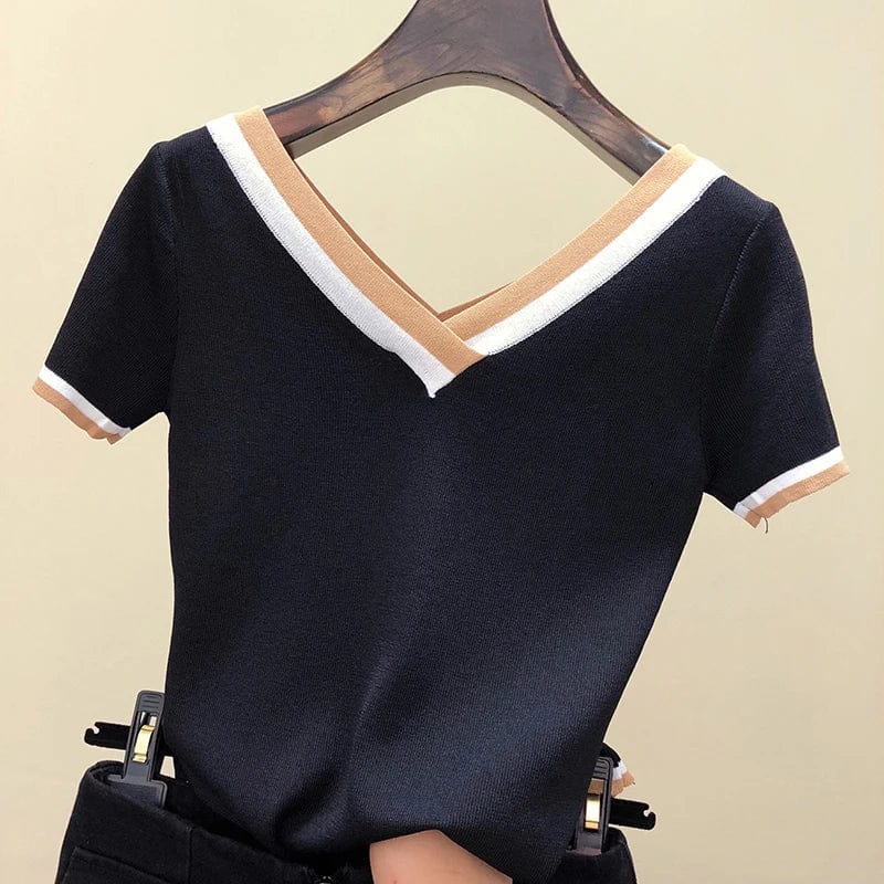 T-shirt Z Kolorową Lamówką