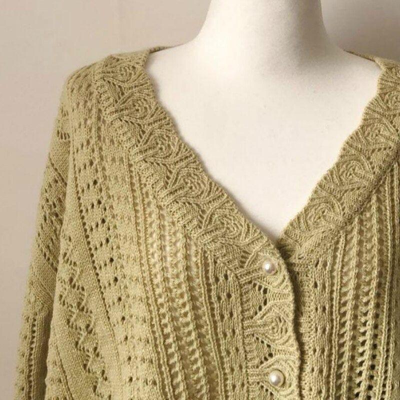 Delikatny Zapinany Sweter
