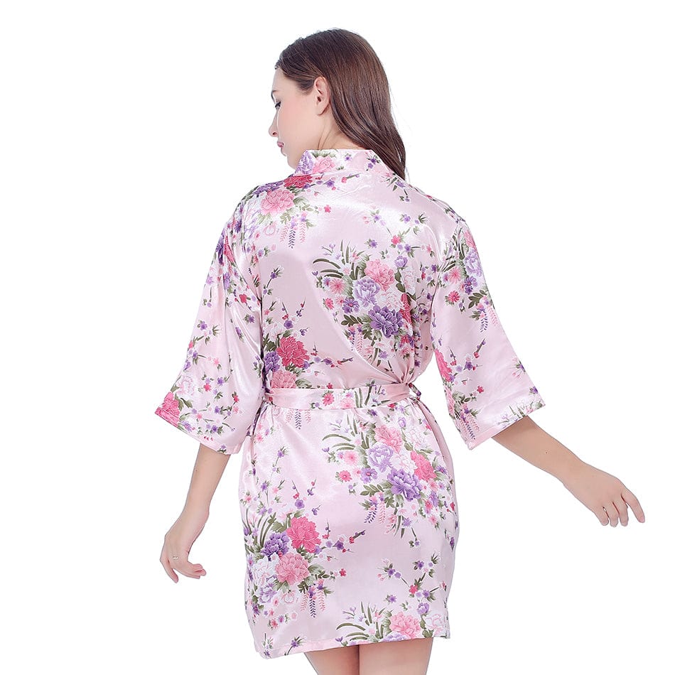 Satynowy Peniuar W Kwiatowe Wzory